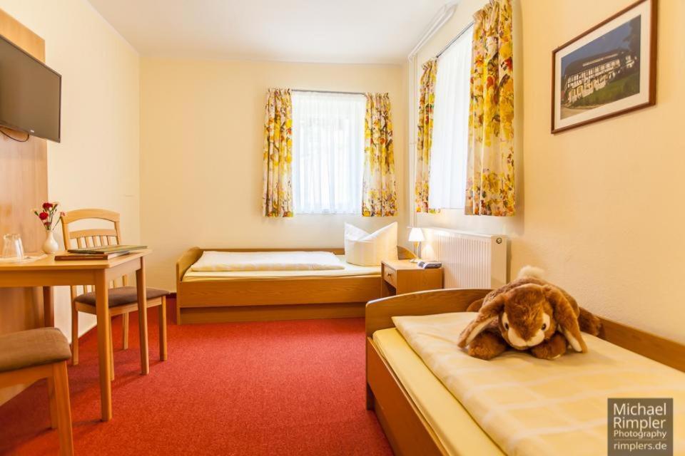 Wanderhotel Sonnebergbaude Waltersdorf  Zewnętrze zdjęcie
