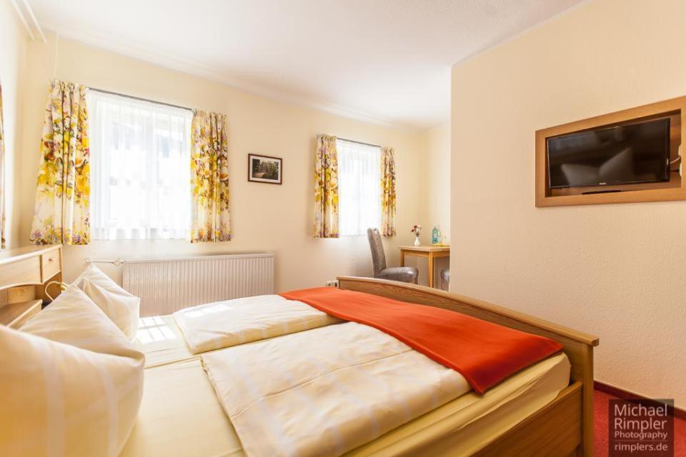 Wanderhotel Sonnebergbaude Waltersdorf  Zewnętrze zdjęcie