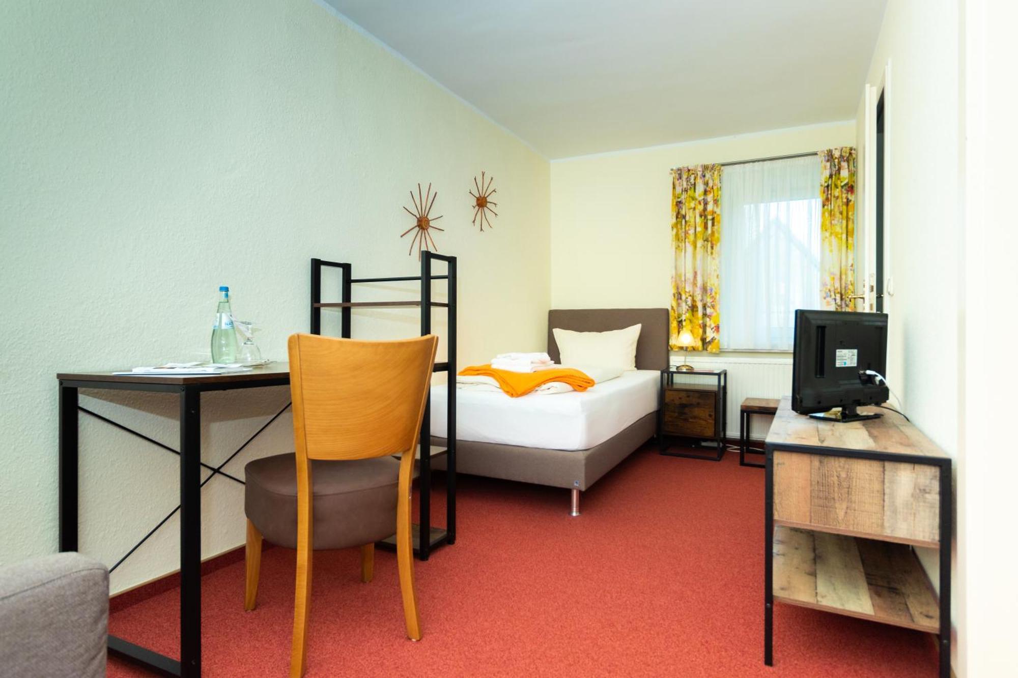 Wanderhotel Sonnebergbaude Waltersdorf  Zewnętrze zdjęcie