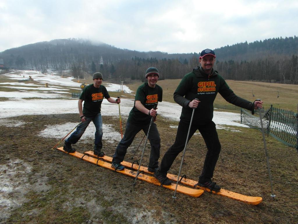 Wanderhotel Sonnebergbaude Waltersdorf  Zewnętrze zdjęcie